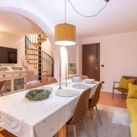 Casa San Antonio - Two Bedroom Apartment *