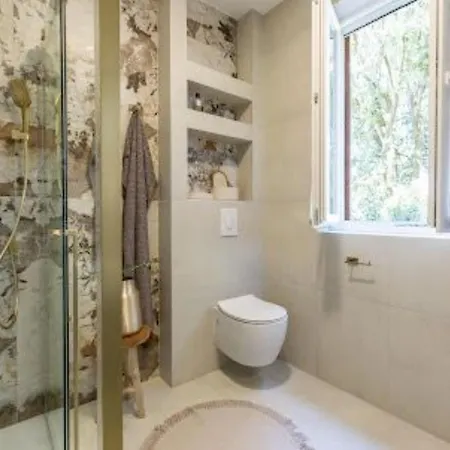 Casa San Antonio - Two Bedroom Apartment *